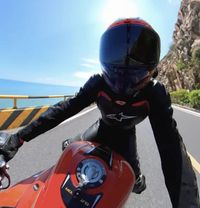 Motorrad Vlogger: Helmkameras für erfolgreiche Kanäle
