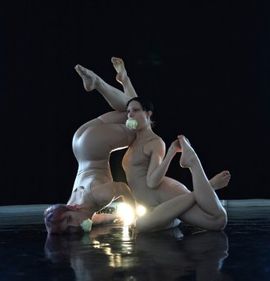 „One Flower per Day”. Bande á Part – Tanzbare Veranstaltung für Außenseiter