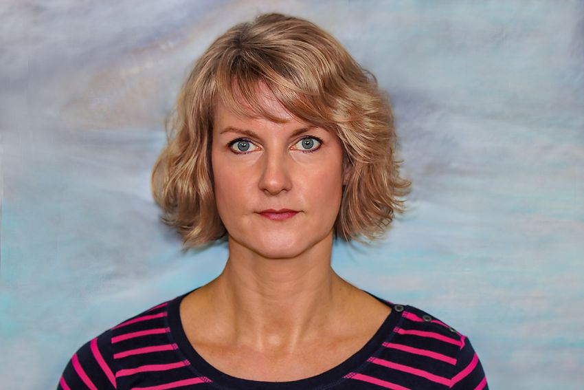 Charlotte Bastian: Disturbing Realities